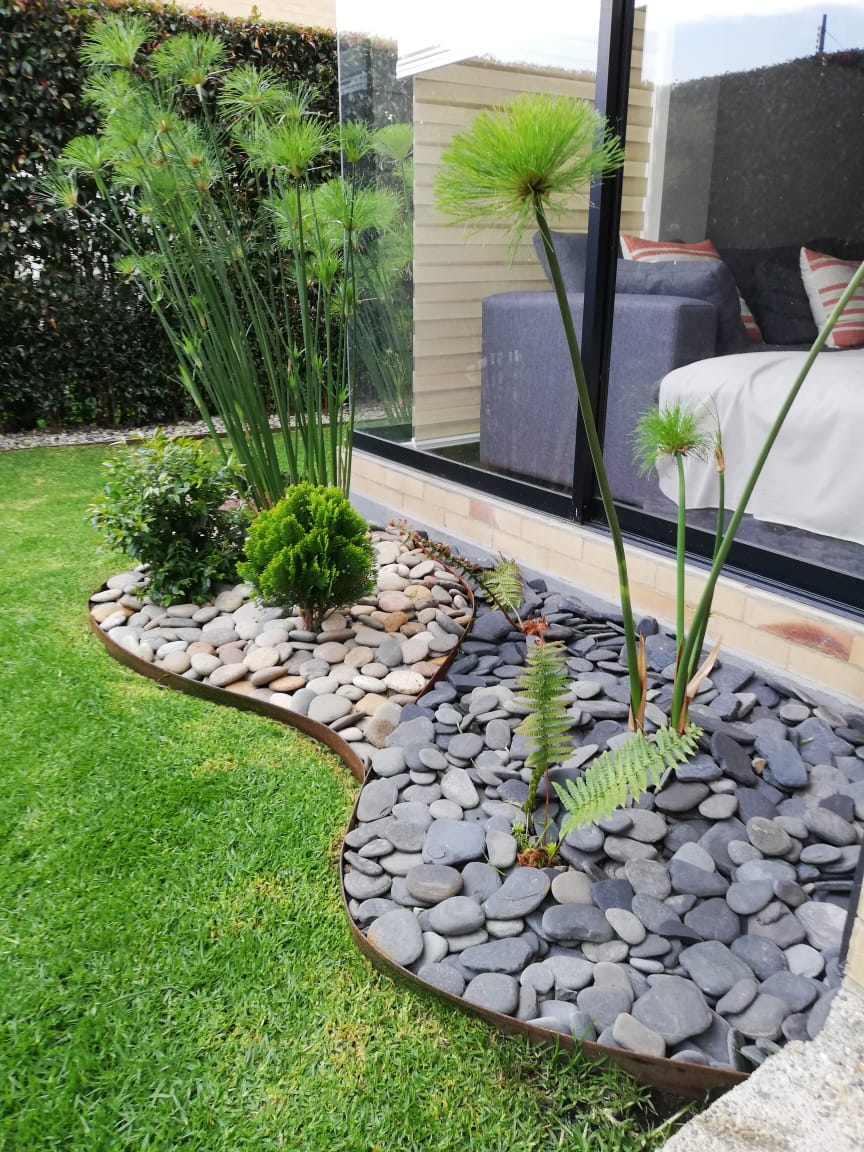 Piedras Planas para Jardín: La solución ideal para decorar tu espacio  exterior - Depósito Castro